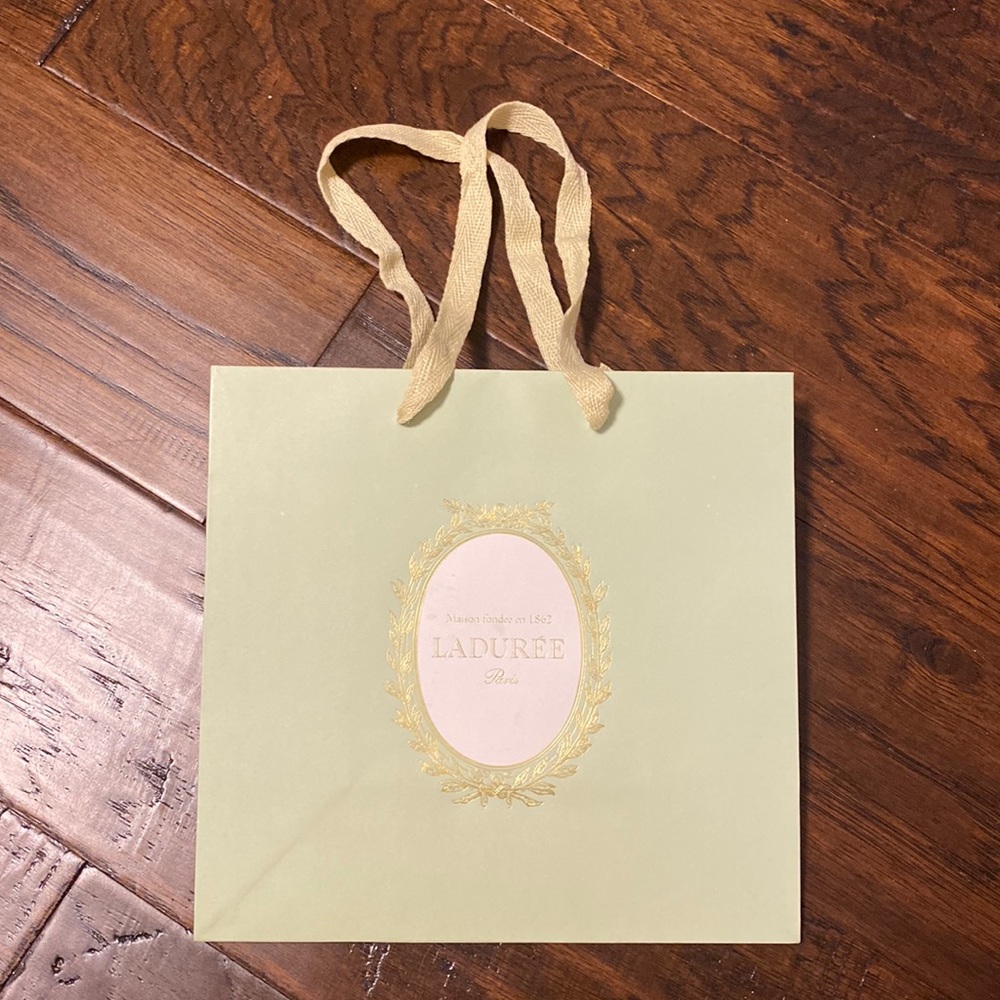 Laduree shopping bag
